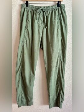 Xirena Pants Army Green Cotton Drawstring Women’s Size M Casual Made USA Coastal